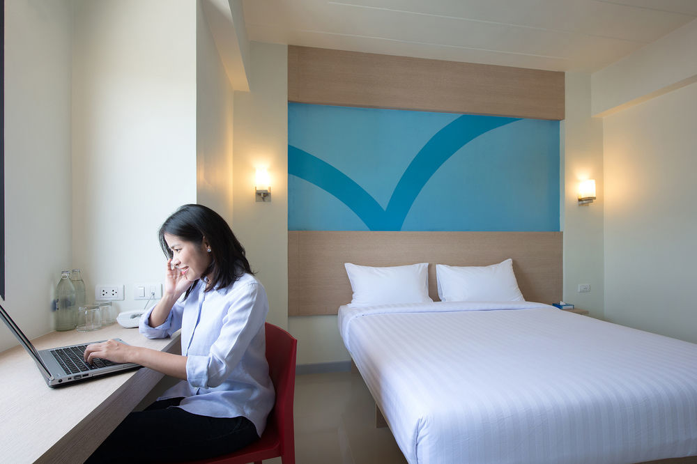 Hop Inn Phitsanulok Extérieur photo