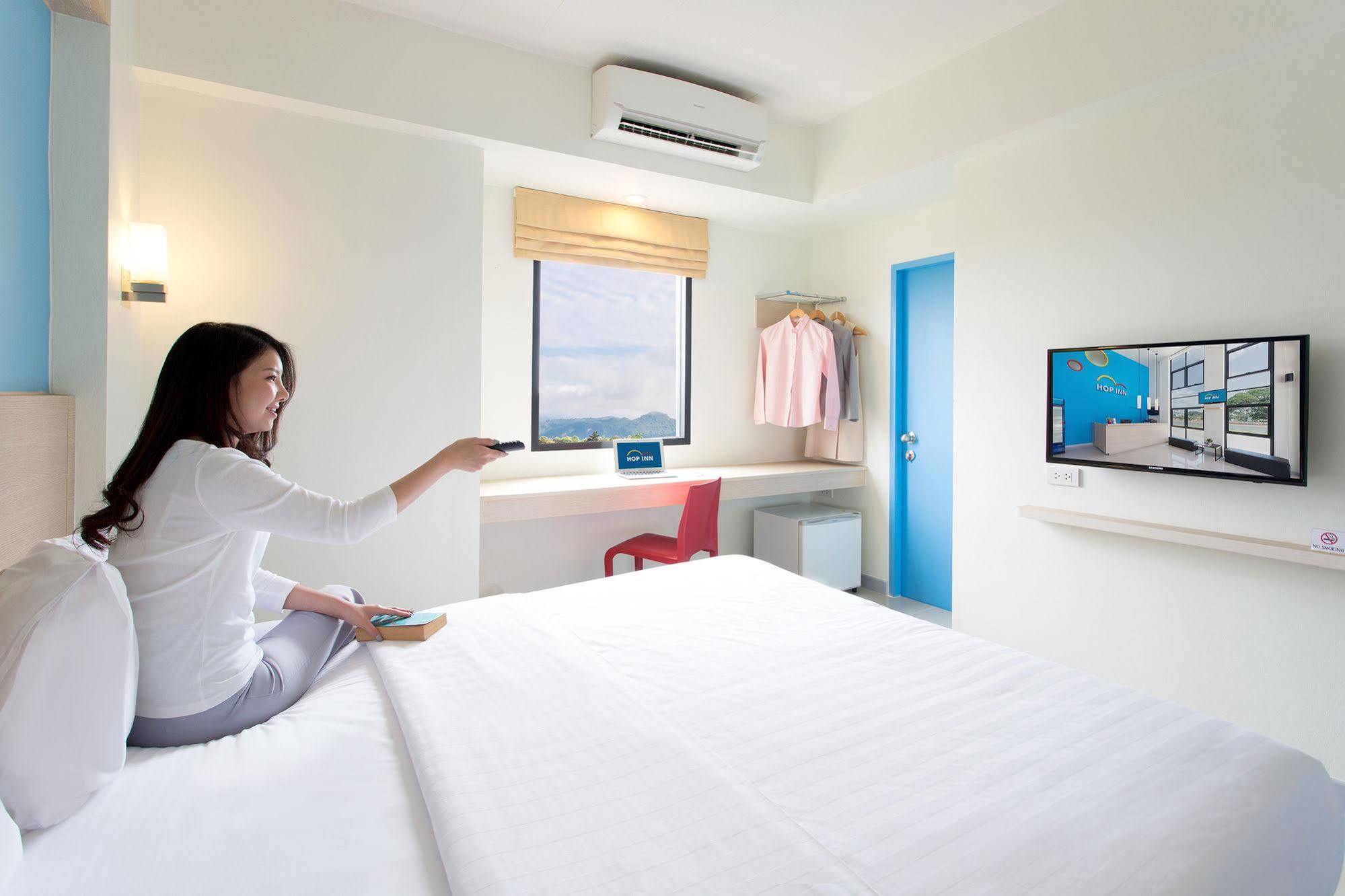 Hop Inn Phitsanulok Extérieur photo