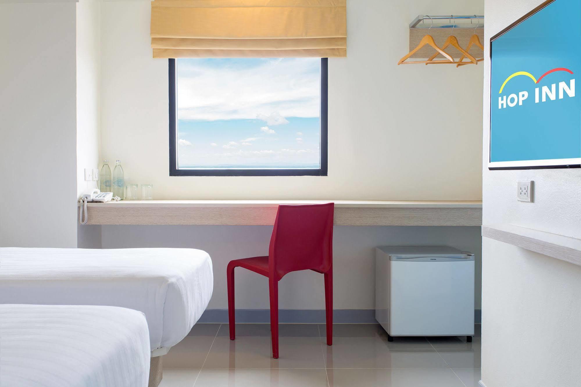 Hop Inn Phitsanulok Extérieur photo